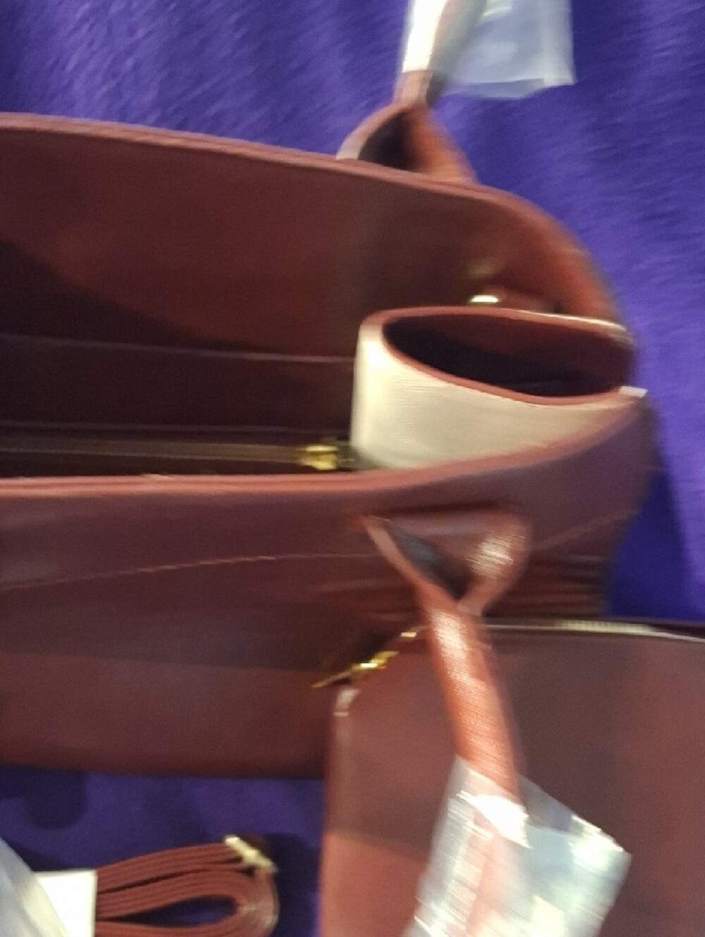 Classic Burgundy Satchel with Matching Pouch and Wallet - Picture 5 of 8